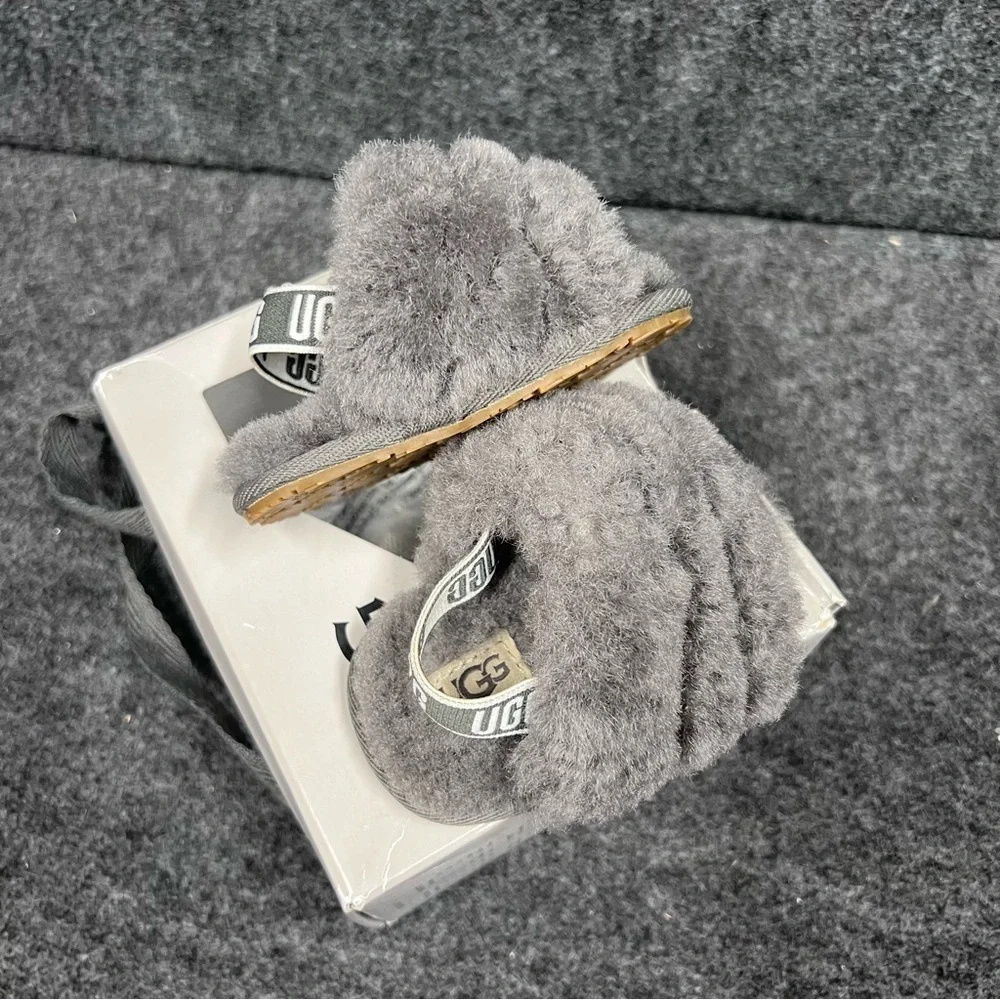 UGG Kids' Fluff Yeah Slide Slipper Size 2/3